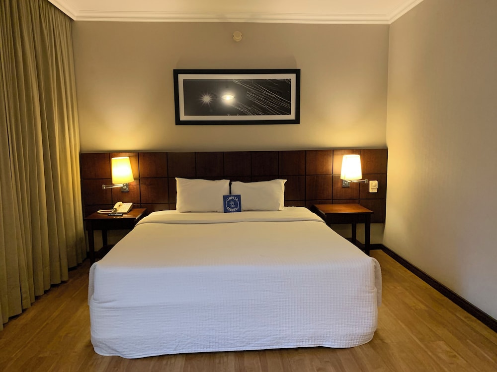 Superior Double Room, 1 King Bed, Balcony photo 3