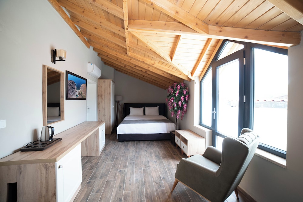 Suite - Photo 4
