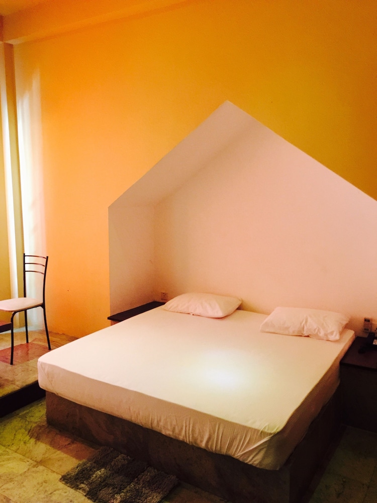 Deluxe Double Room, 1 Queen Bed, Ensuite photo 1