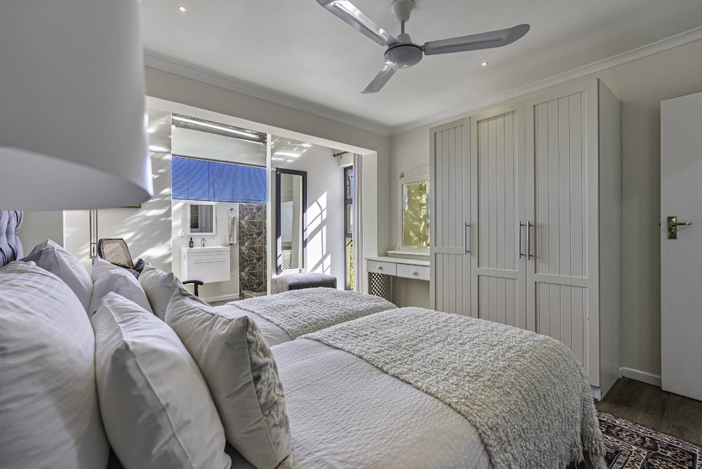 Comfort Twin Room - Photo 2