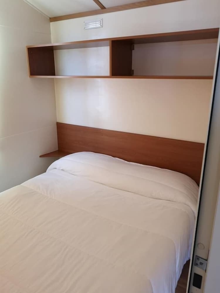 Mobile Home, Multiple Beds (CAPRAIA) photo 1