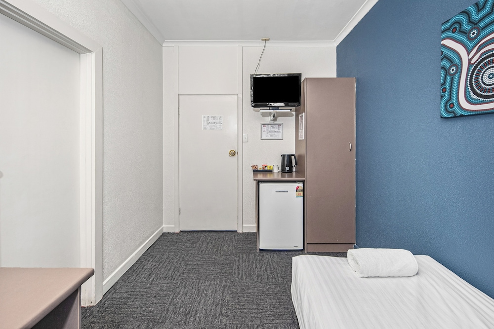 Single Room - Photo 1