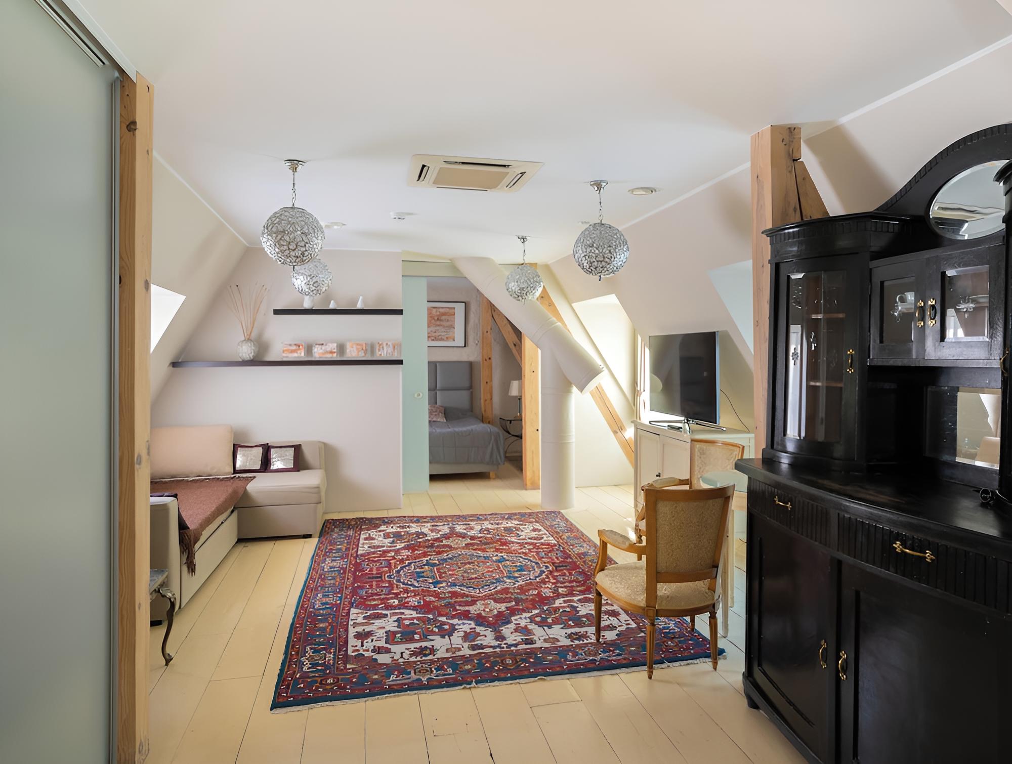 Executive Suite
