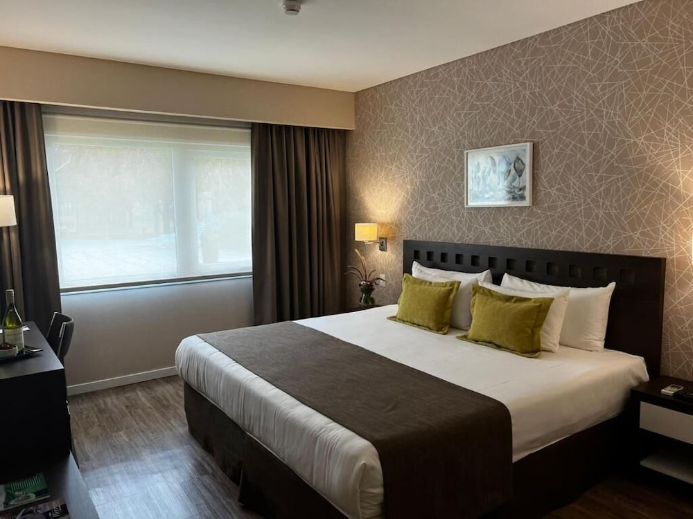 Deluxe Room, 1 King Bed