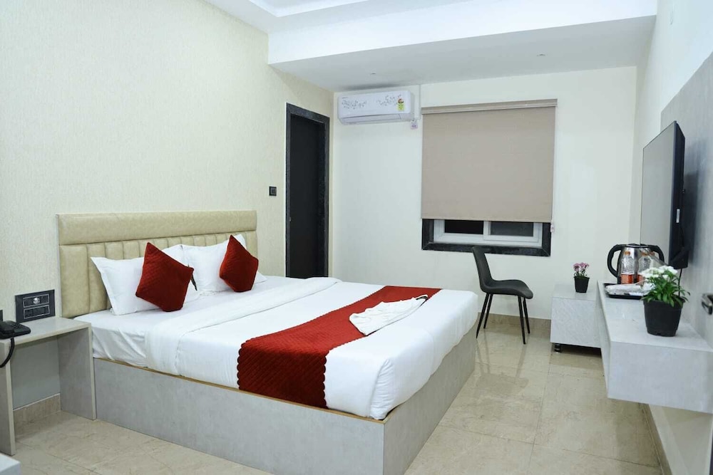 Superior Room, 1 King Bed
