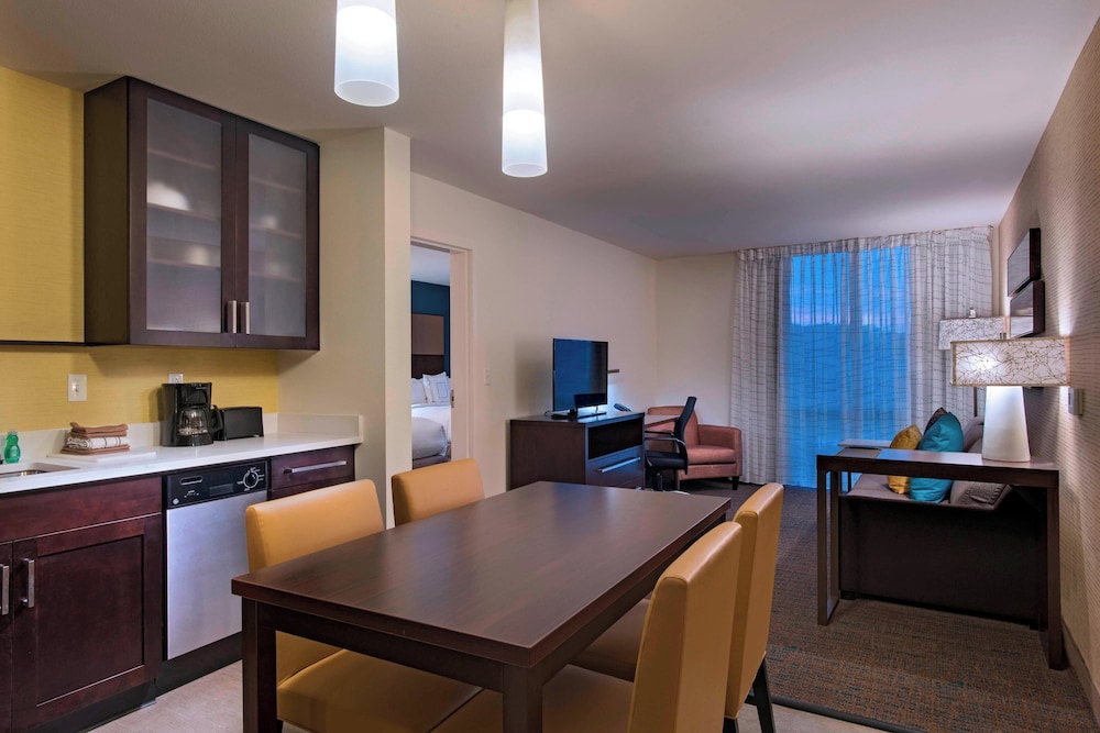 Suite, 1 Bedroom photo 1