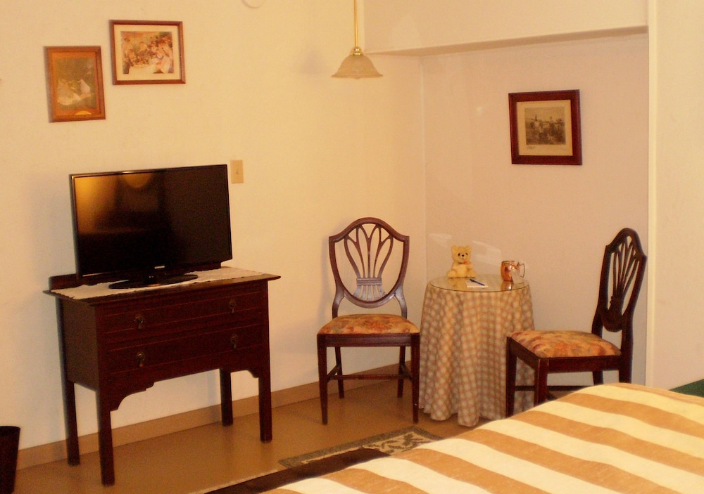 Design Room, 1 Queen Bed photo 3