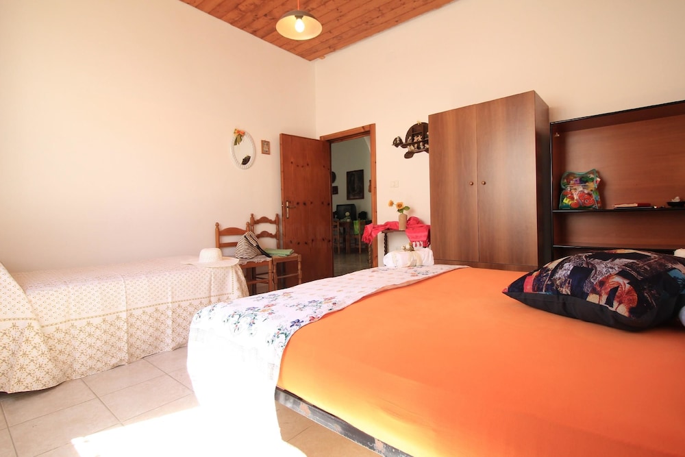 Apartment (3 Bedrooms)
