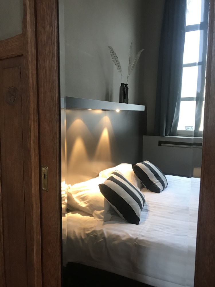 Superior Double or Twin Room - Photo 11