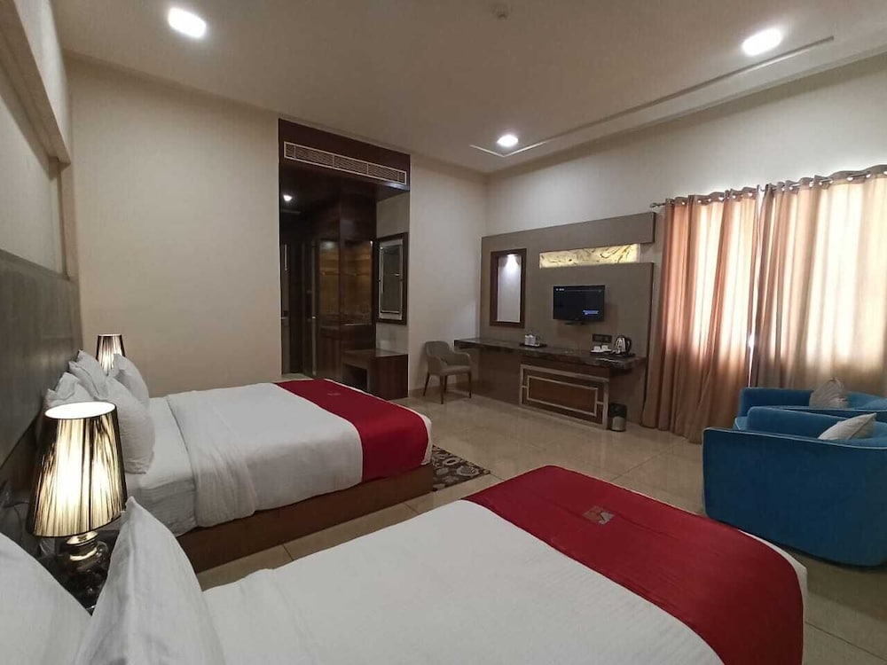 Family Double or Twin Room, Garden View
