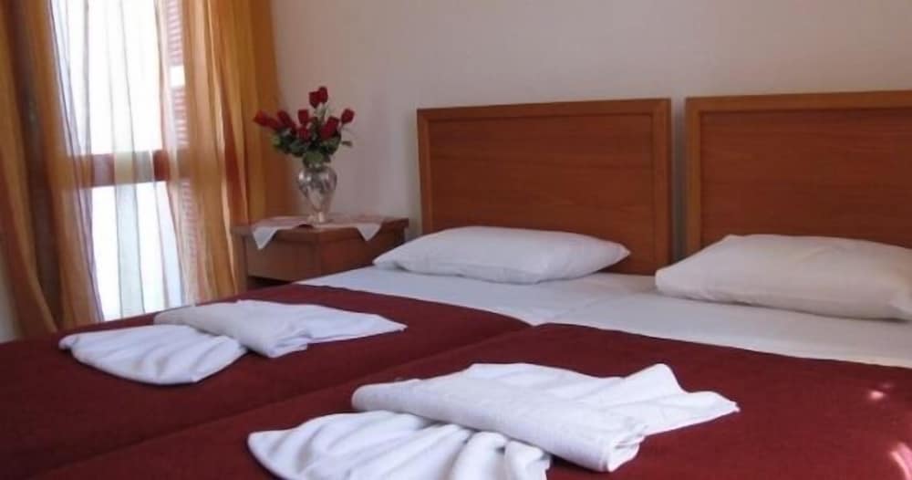 Apartment, 2 Bedrooms, Ground Floor