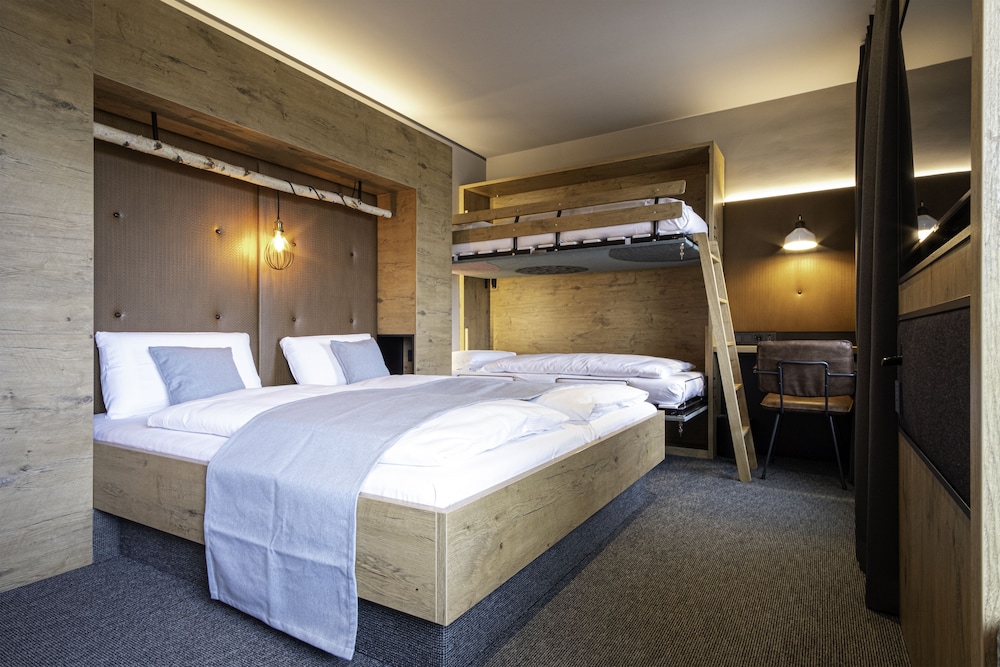 Basic Quadruple Room