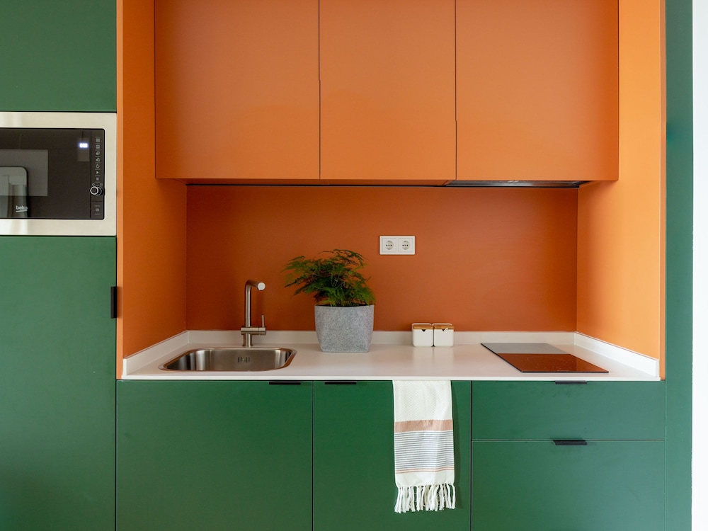 Quadruple Room - Photo 11