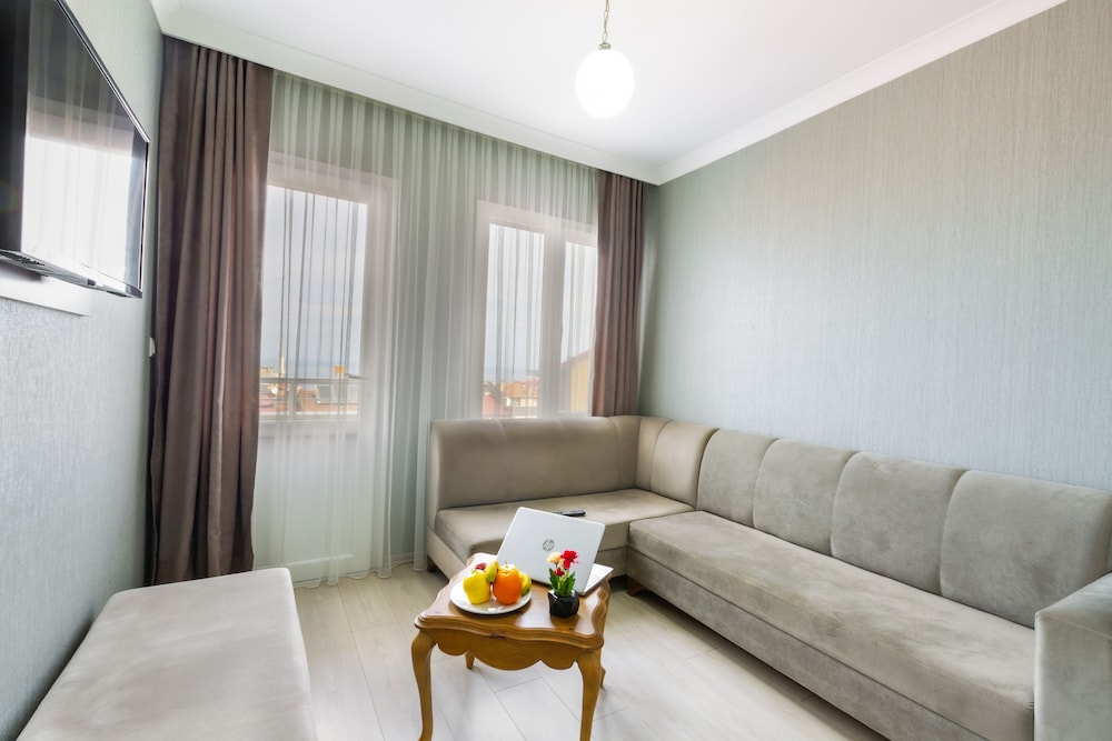 Deluxe Suite - Photo 4