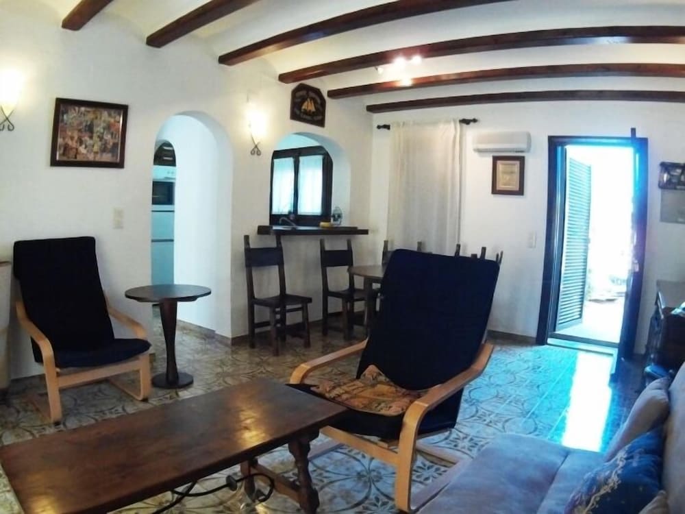Apartamento, 2 Dormitorios, Vista al Jardín
