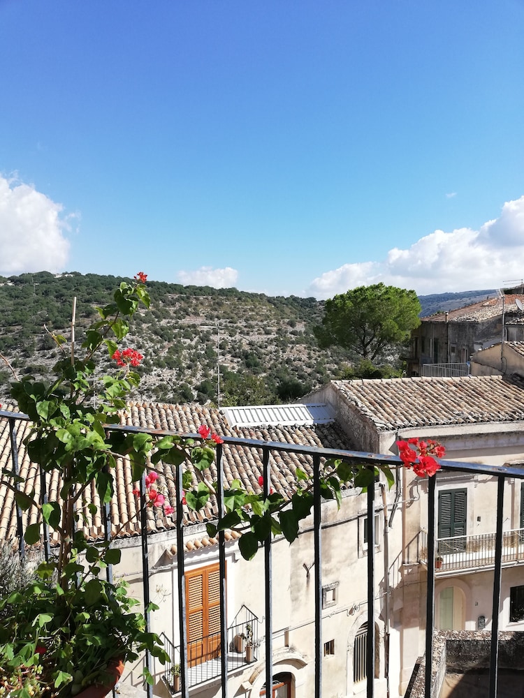 Superior Double Room, Terrace, City View photo 3