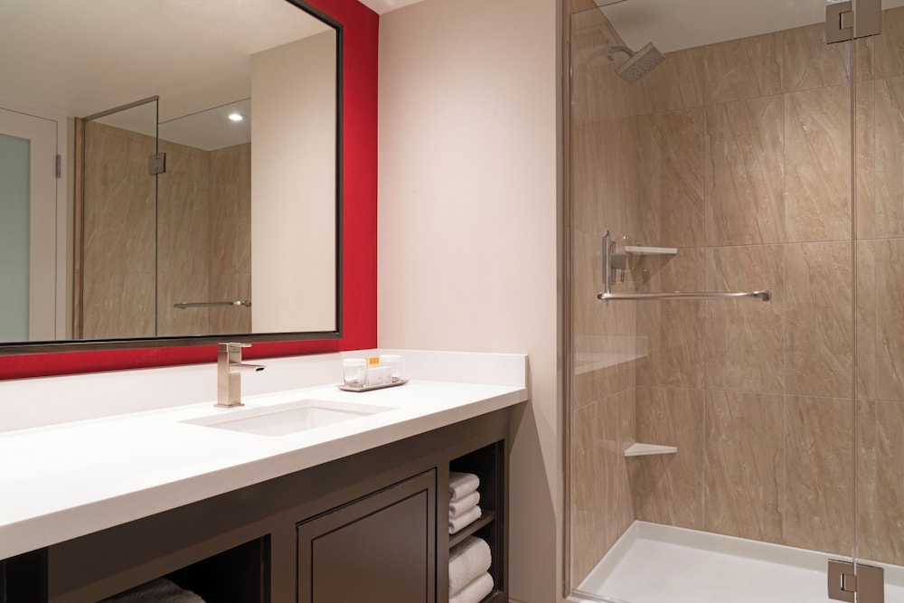 Room (Room Type Assigned on Arrival) - Photo 5