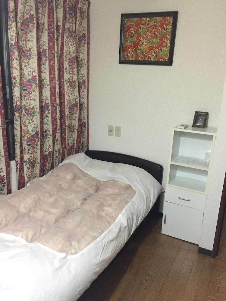 Business Twin Room photo 2