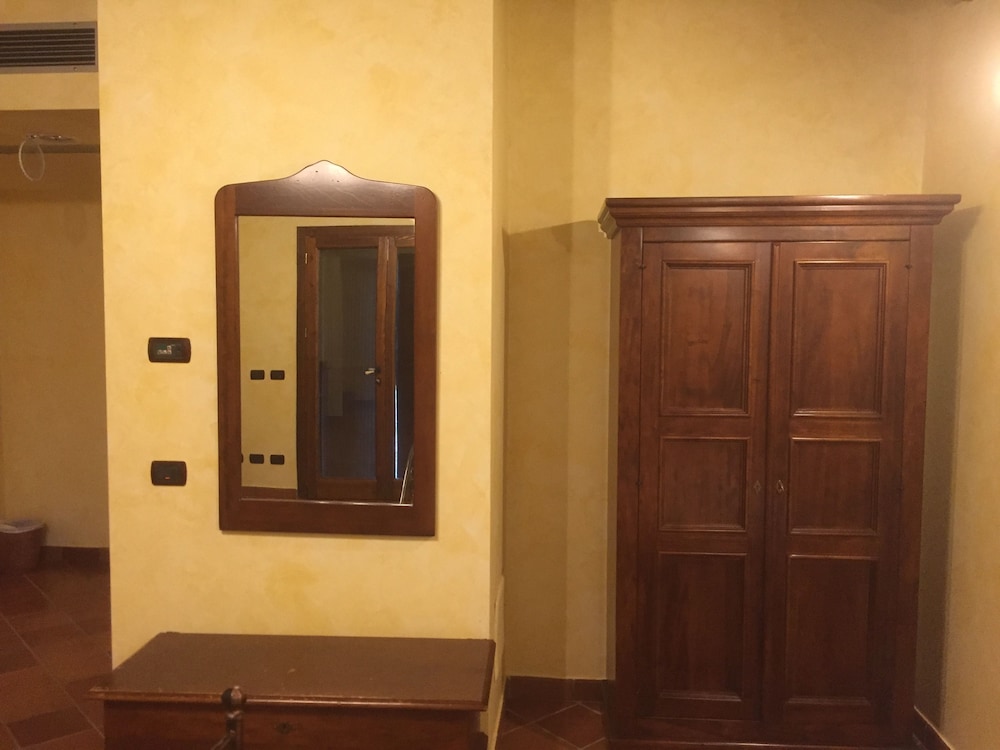 Superior Triple Room photo 3