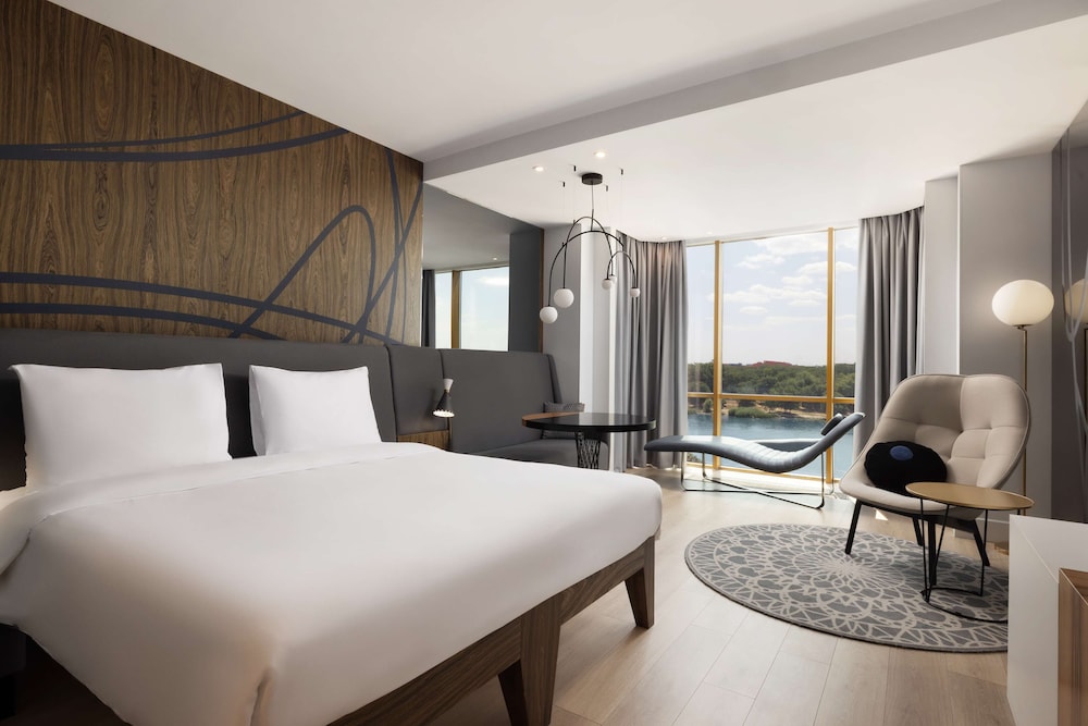 Superior Room, River View
