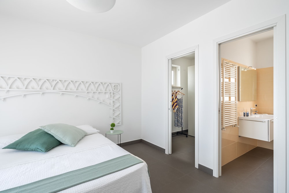 Grand Villa, 6 Bedrooms, Private Pool, Ocean View