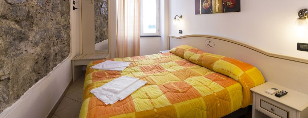 Triple Room - Photo 15