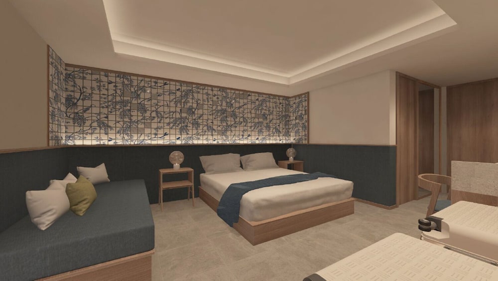 Superior Double Room, 1 King Bed, Pool View