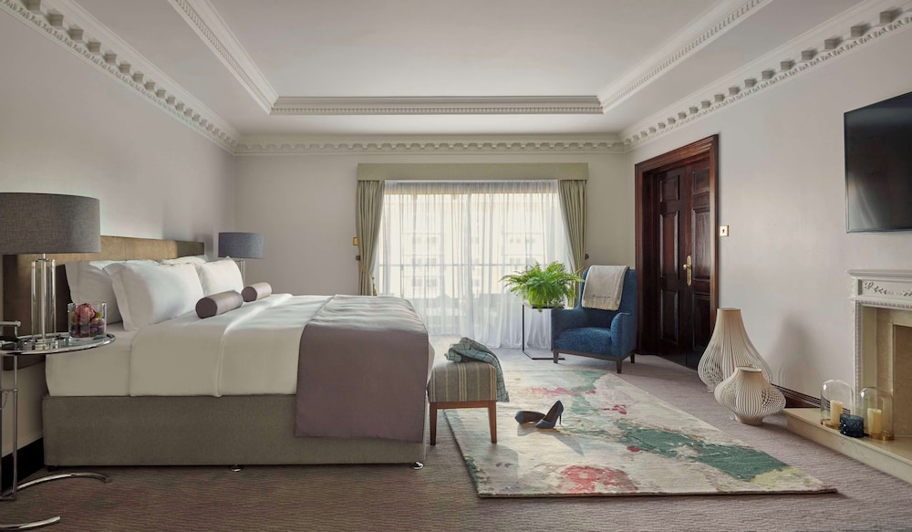 Presidential Suite - The Churchill Residence