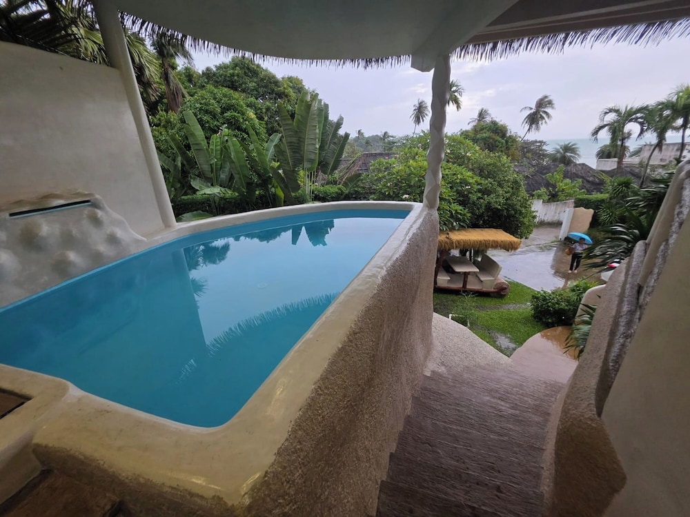 Luxe Suite with Plunge Pool and Seaview - Photo 17