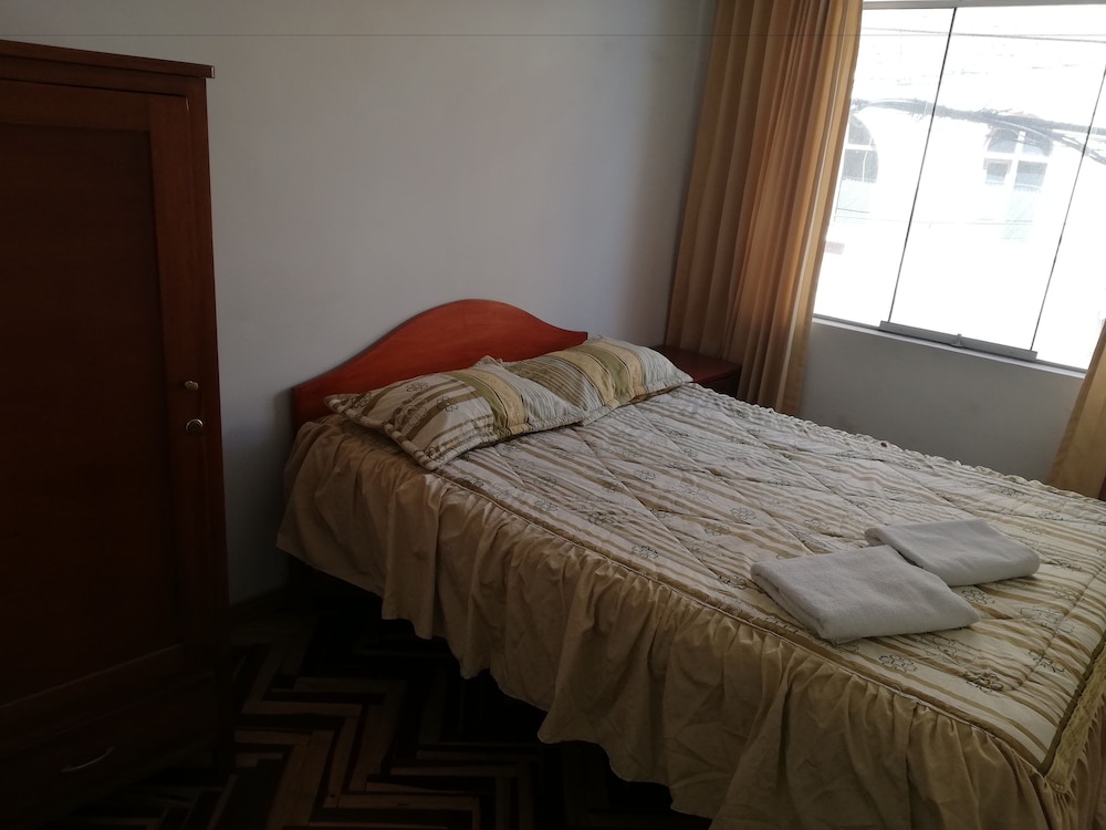Double Room, 1 Double Bed, Non Smoking, Private Bathroom photo 2