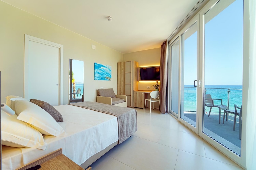 Double Room, Private Bathroom photo 1