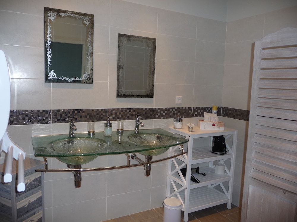 Double Room (La Fontaine) photo 2