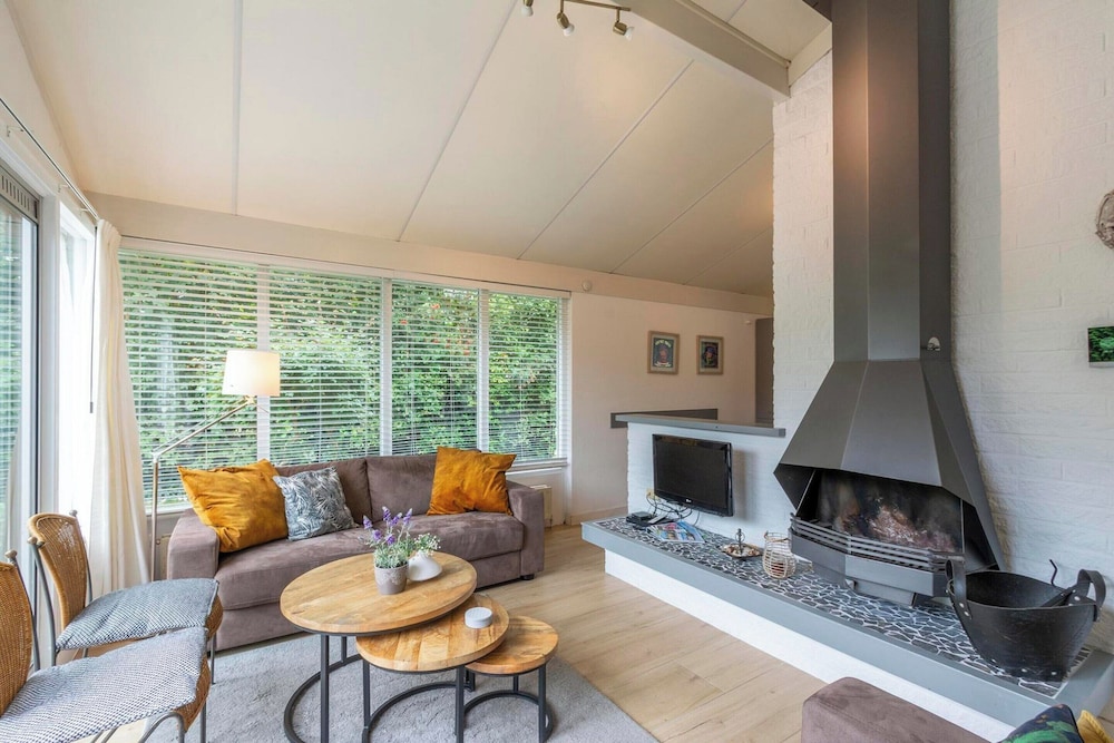 Bungalow photo 1
