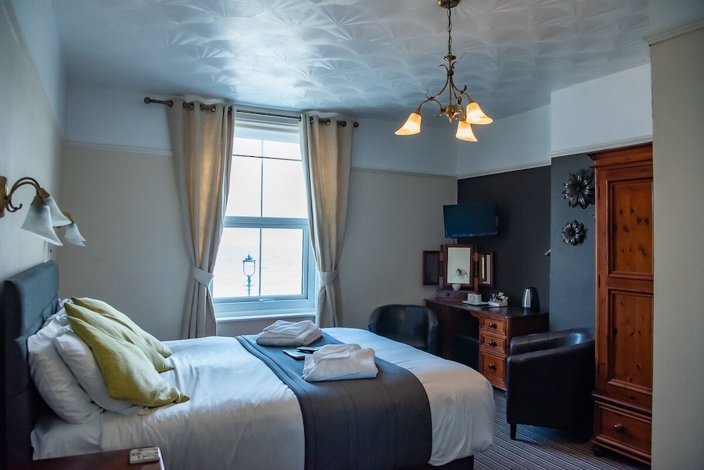 Comfort Room, 1 King Bed, Sea View