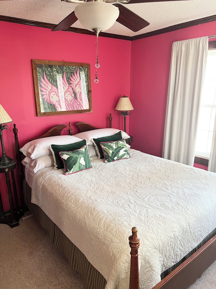 Purple Parrot Cottage