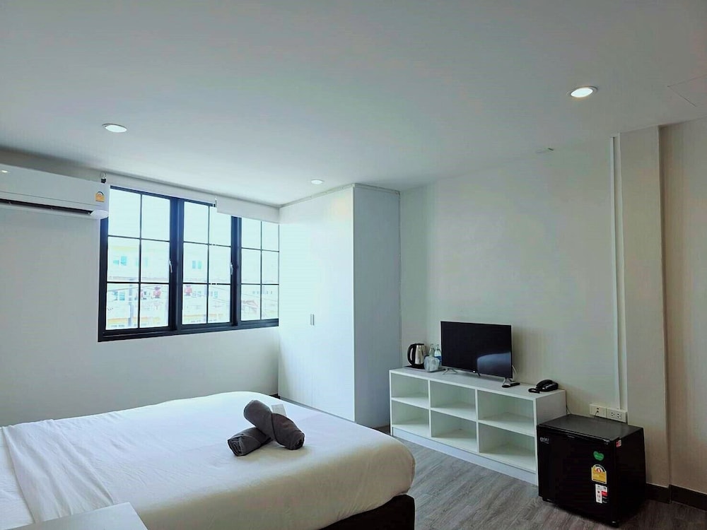 Deluxe Double Room photo 3