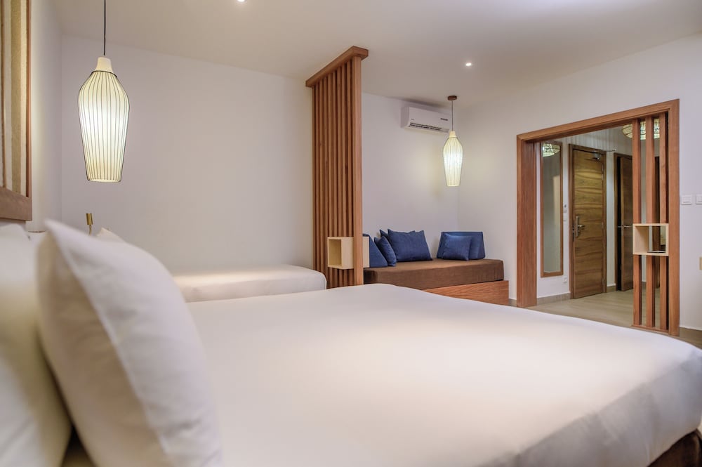 Deluxe Triple Room