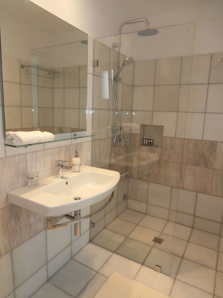 Family Villa, 3 Bedrooms, Hot Tub, Sea View photo 2