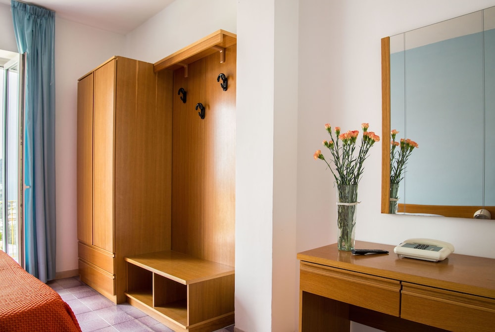 Economy Double or Twin Room