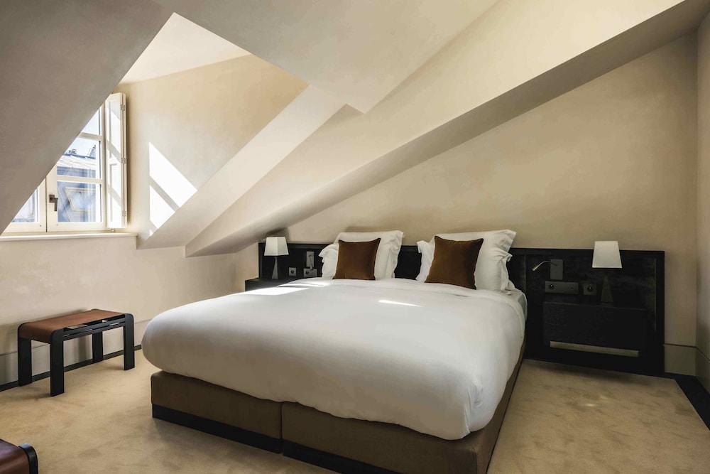 Parisian Suite - 1 Bedroom photo 3
