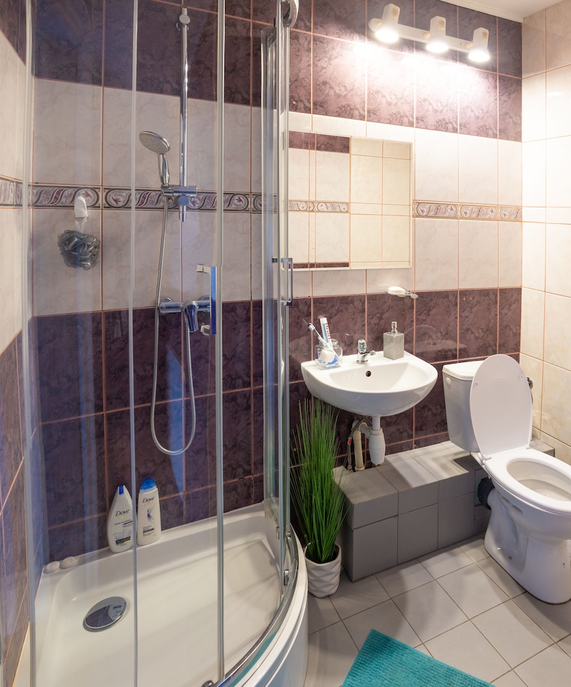 Quadruple Room (With private bathroom) photo 2