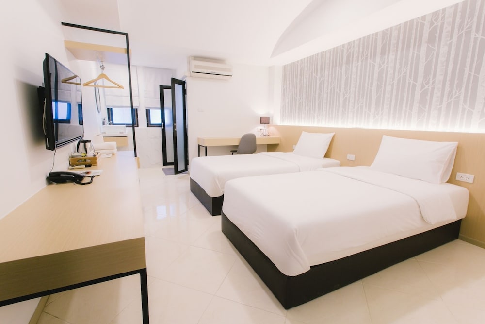 Studio, 2 Twin Beds