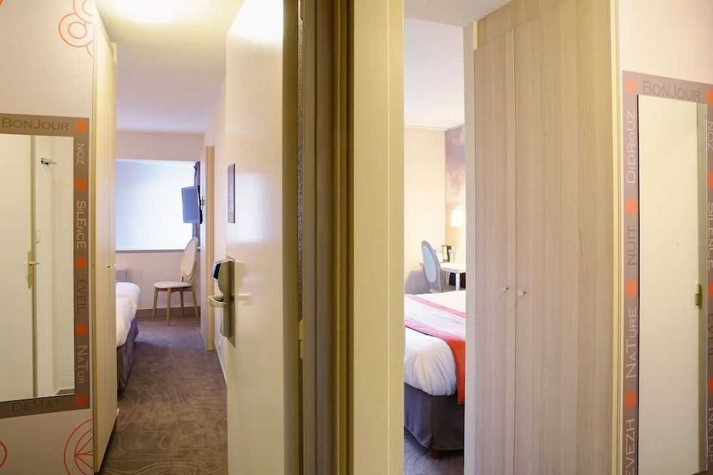 Family Room, Multiple Beds, Non Smoking, Connecting Rooms photo 3