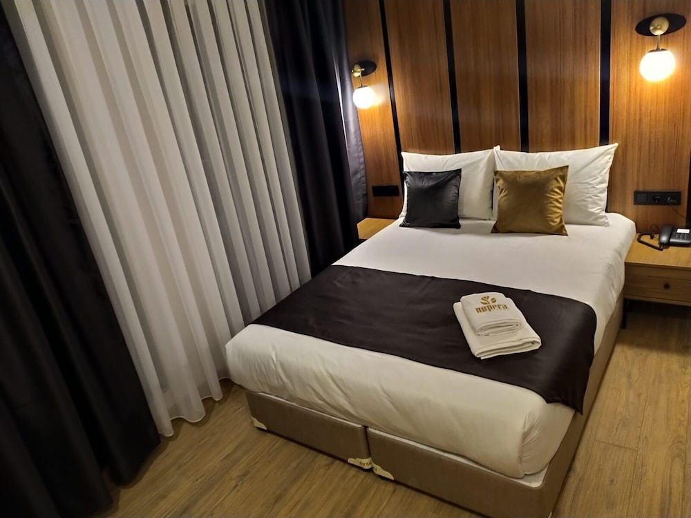 Economy Twin Room photo 2