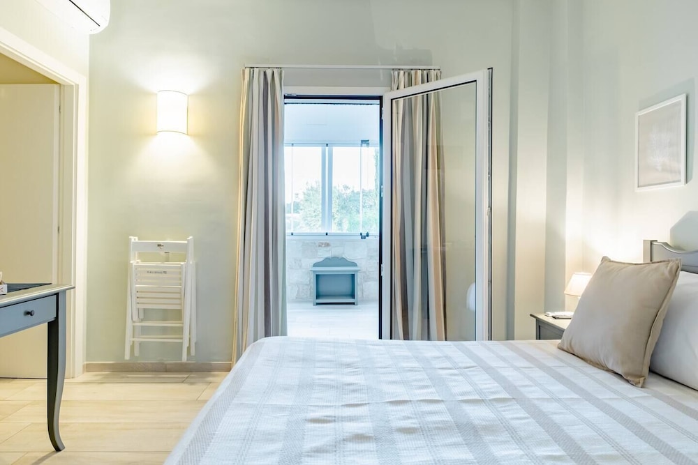 Business Room, Ensuite, Ground Floor photo 2