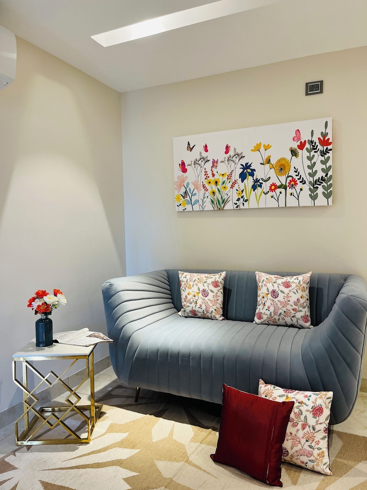 Deluxe Suite - Photo 4