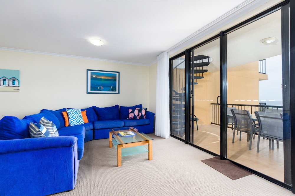2 Bedroom Roof Top Apartment - 3N Minimun