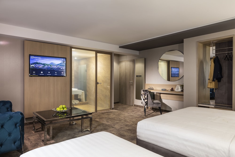 Deluxe Triple Room - Photo 5