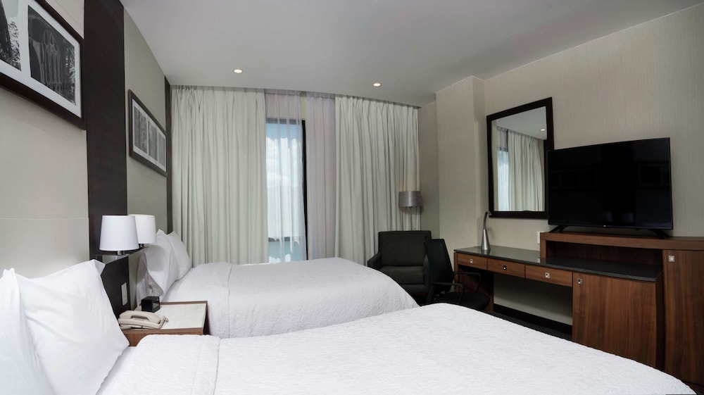 Room, 2 Double Beds, Lake View photo 2