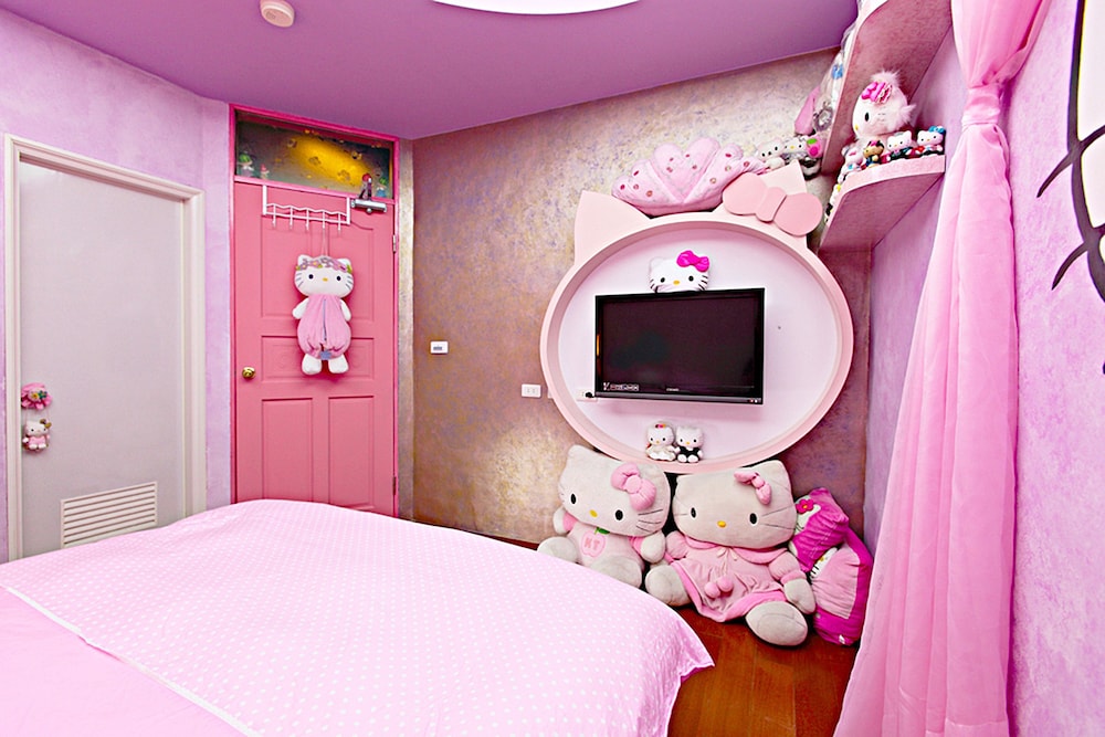 Basic Double Room, No Windows (Embossed) photo 3